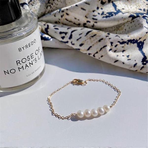 Guld Tiny Pearl Armband | 14K Guldpläterade Sötvattensodlade Pärlarmband för Kvinnor