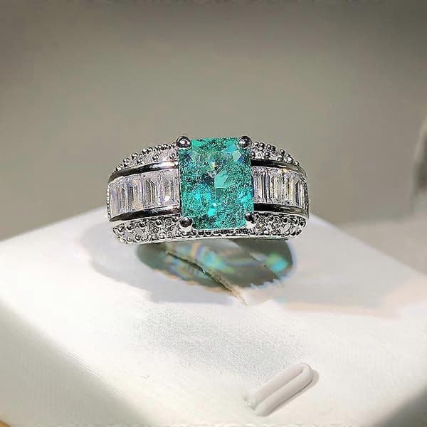 Diamant fuld ring grøn simuleret smaragd dame smaragd vedhæng firkantet