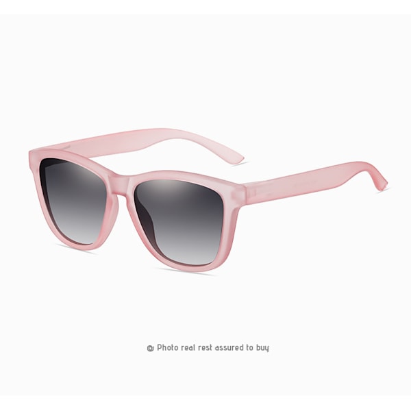 Muodikkaat polarisoidut aurinkolasit - HD-ajopeili miehille ja naisille! Täydellinen ulkoiluun, kalastukseen, lomailuun ja autoiluun Translucent pink frame gradient gray