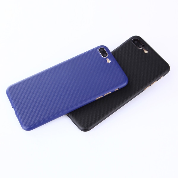 Tynt og stilig deksel i matt karbonfinish til iPhone 8 Marinblå