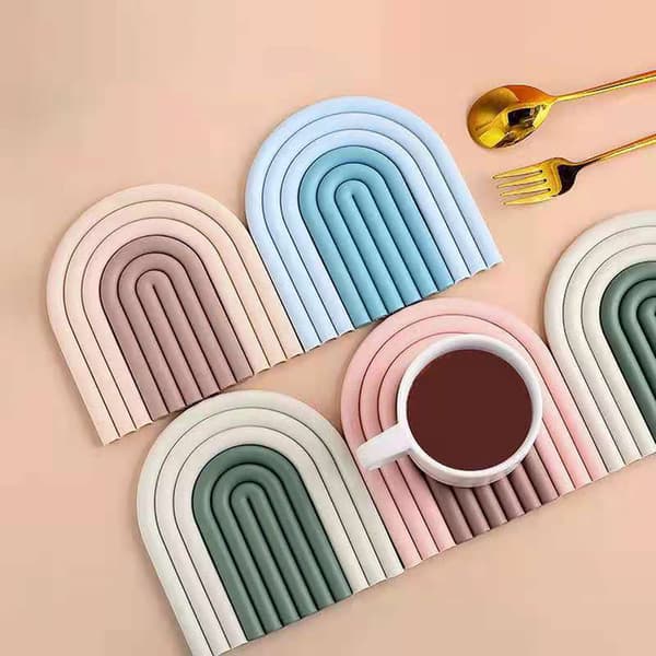 Silikone kopmåtte, elastisk kopmåtte varmeisolerende silikone skridsikker fin tekstur kopunderlag regnbue silikone underlag kaffe-stykker