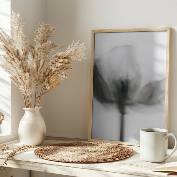 Mono Tulip Poster 30x40 cm