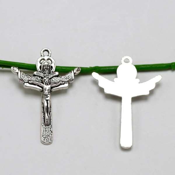 10 st Alloy Cross of Jesus Hängen Berlocker DIY smyckestillbehör för