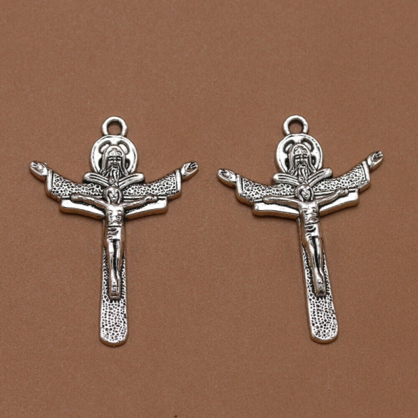 10 st Alloy Cross of Jesus Hängen Berlocker DIY smyckestillbehör för