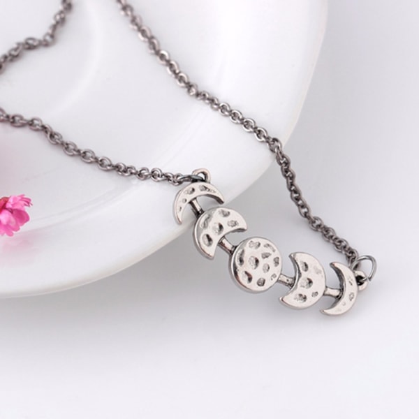 Choker Måne Wicca Halvmåne Månfas Triple Moon Pagan Silver