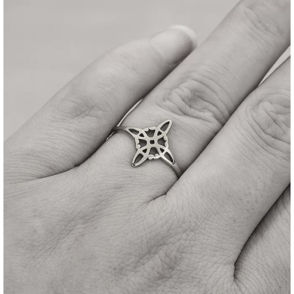 Ring - Hekseknute Silver grey