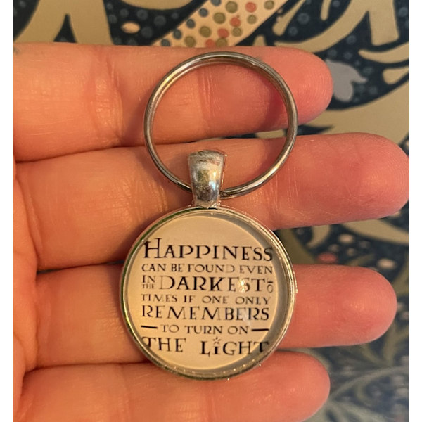 Nyckelring  Happiness can be found...  Harry Potter White
