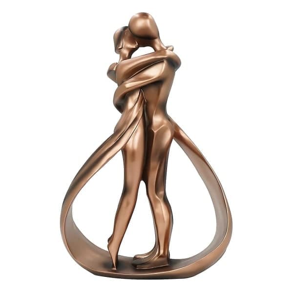 Romantisk Klem Kyss Skulpturpynt DreamsEden Kjærlig Par Statue Hjerte Dekor Gull