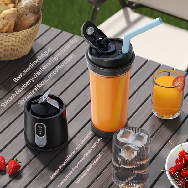 Bærbar oppladbar juicekopp, liten multifunksjonell juicer for studenter og hjemmebruk