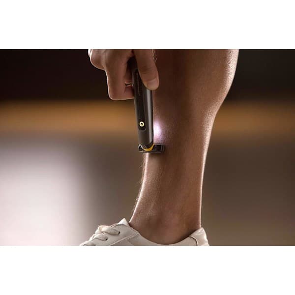 Titanium, oppladbar skjegg- og kroppstrimmer som trimmer, kutter, barberer og styler - XM3 -
