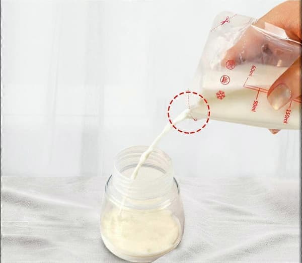 Pakke med 30 opbevaringsposer til modermælk - 200 ml