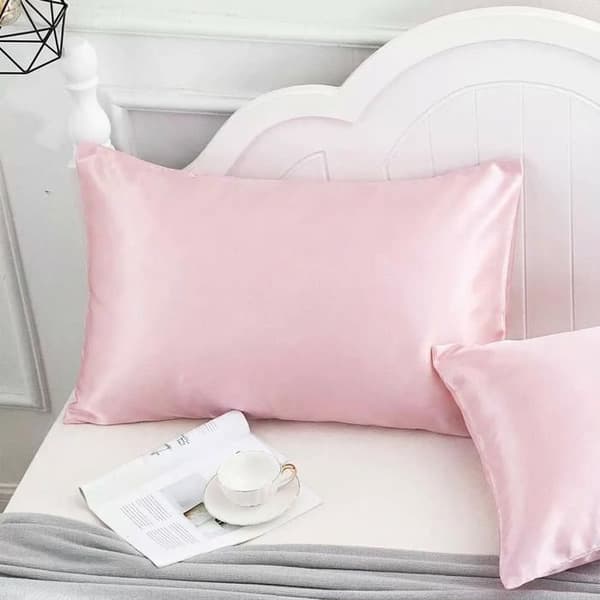 12-delt søvnsett, inkludert sovehette, øyemaske og ansiktsmassasje (rosa).
