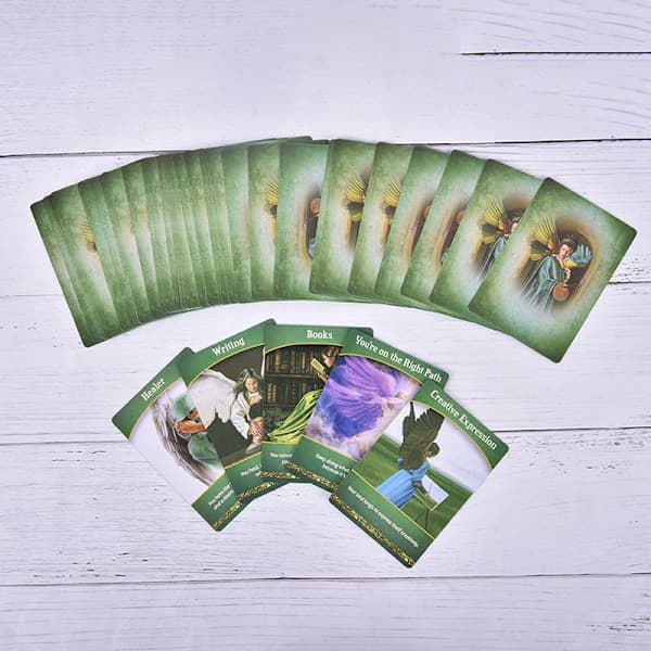 Tarot-korttipeli lautapeli oraakkelikortit elämäntehtävään