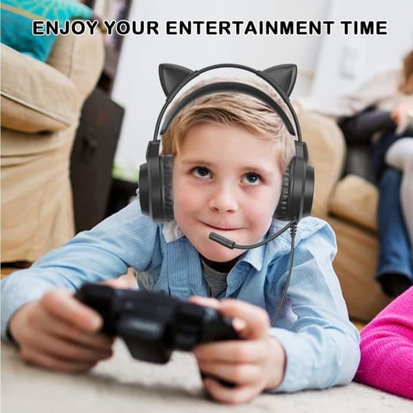 G35 Deer Ear Black PS5-headsettet har en 1-i-2 kabelopruller og er et kablet, circumaural gaming-headset.