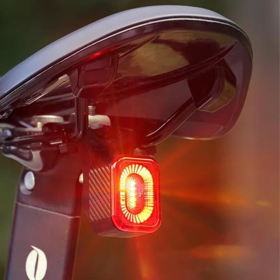Sykkellykter - Sykkelbaklys - Oppladbart sykkellys - USB-C oppladbart LED-baklys med bremsesensor - Lyssensor - Bevegelsessensor