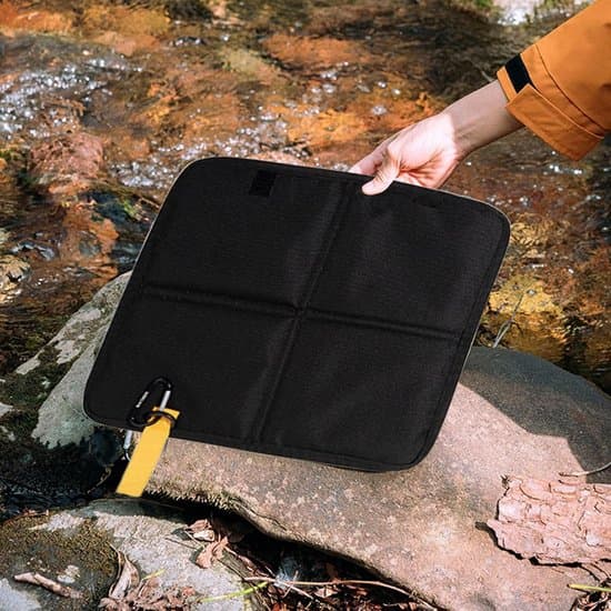 Sammenklappelig sædehynde - Med velcro - 36 x 32 cm - Bærbar - Velegnet til picnics, camping, vandreture, backpacking, bjergbestigning Sort