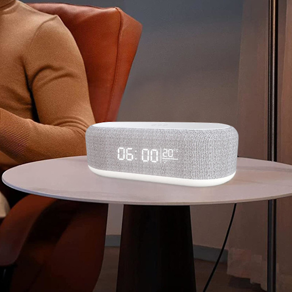 Bärbar laddare väckarklocka med trådlös laddning, multifunktionell digital väckarklocka med nattlampa, LED-display tidsklocka, temperatur för sovrummet