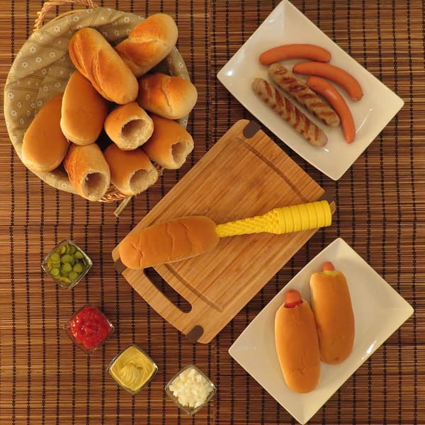 Pølsebrødborer perfekt for grilling og BBQ, ideell størrelse for bratwurst og andre pølser