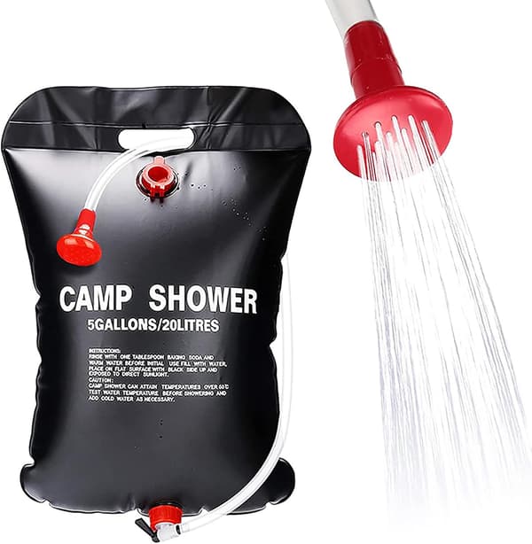 Camping solbruserpose, en bærbar bruserpose til udendørs rejser, vandreture og sommerbrusere.