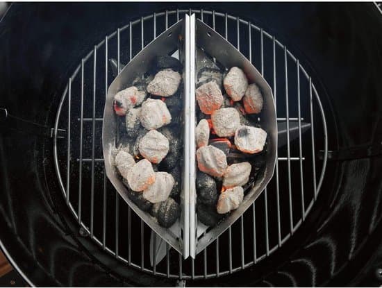 Kulholder til Weber 7403 – Passer til 47,6 og 67 cm kulgrill – Direkte og indirekte varme – 2 stk. – Sort – 1 sæt
