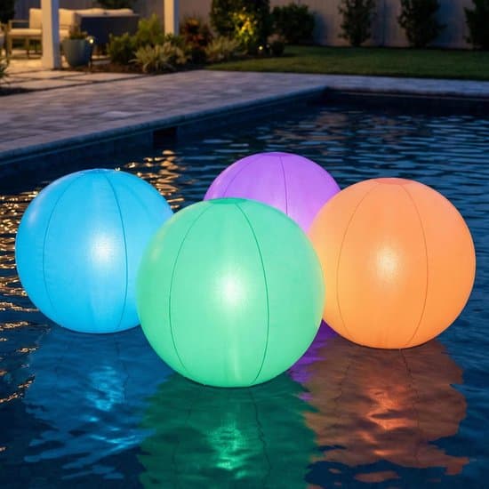 Flydende Pool Lysbolde - 30 cm LED Strandbold - 4 Styk Vandtæt med 8 Lystilstande - Natlys til Pool & Strand - til Børn & Voksne