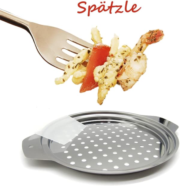 Dumplinglokk i rustfritt stål med skrape, tradisjonell tysk eggnuddelgryte og pastasil.