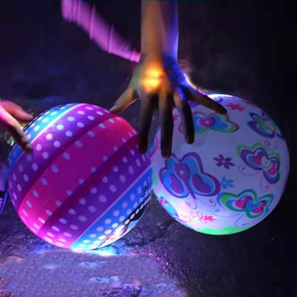 9'' Uppblåsbar LED-boll Blinkande Kick Ball Leksak Sportspel Party Favor Bouncy Ball för barn Föräldrar Utekväll för Pl