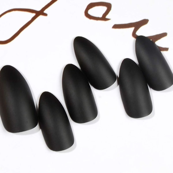 24 stk. Kunstige negler Matte Stiletto Spisse Trykk-på Full Dekning Svarte Kunstige Negler Spisse Nail Art Tips for Kvinner og Jenter. Merk: Ingen lim.