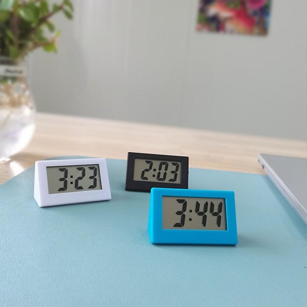 Digital klocka, liten klocka, mini, användbar som bilklocka eller bordsklocka, 5,6 x 3 cm, svart, gummibeläggning