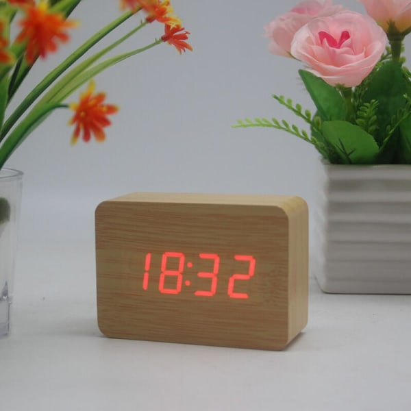 MINKUROW Bordklocka Tid/Datum/Temperatur Väckarklocka Brunt konstläder Röd LED Bambu Röd Bokstav