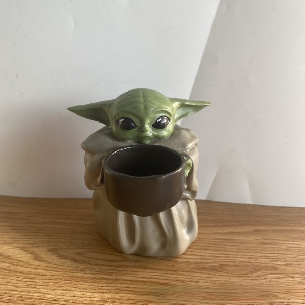 Baby Yoda potteplanter