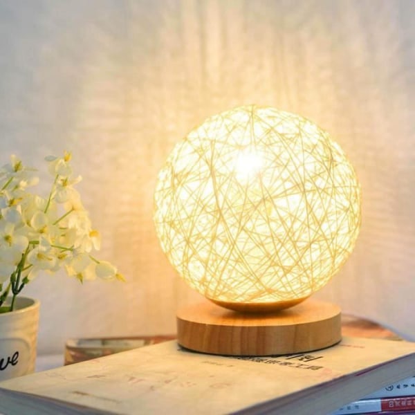 Kreativ LED nattlampa med handvävd lampskärm dekoration trä sänglampa present