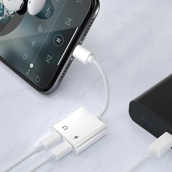 For iPhone Lader Lydadapter Lader Hodetelefonkabelkonverterer