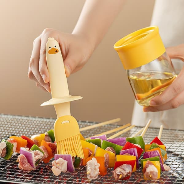 Sød And Integreret Oliedispenser med Silikonebørste, Glasolieflaske til Køkken og Grill white