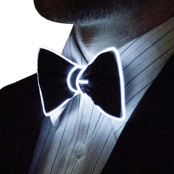 Lysende LED Butterfly til Fest, Hvid - Kompatibel med Festlige Begivenheder white