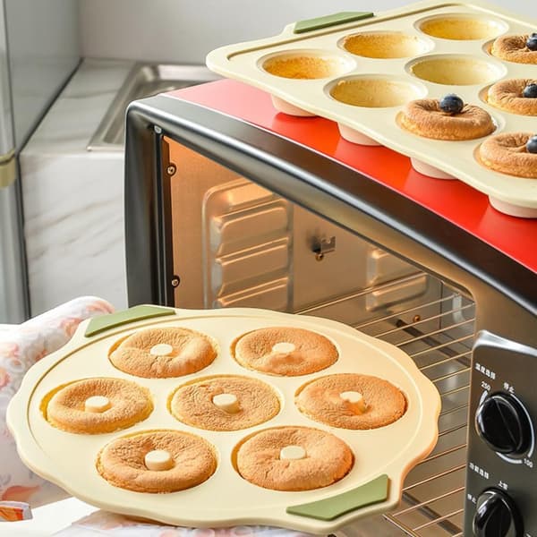 Silikone bageform genanvendelig cupcake muffin bageplade donut trekant kage bageform, 7-huls (til donut)