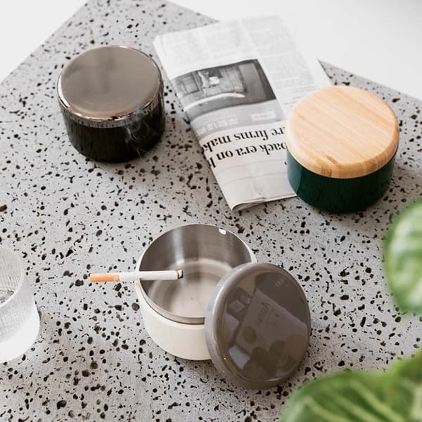 Nordisk stil askfat med lock - Rostfritt stål & bambu, vindtätt & rökfritt vitt White 357