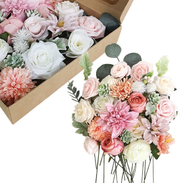 Brudbukett med blommor till bröllop pink