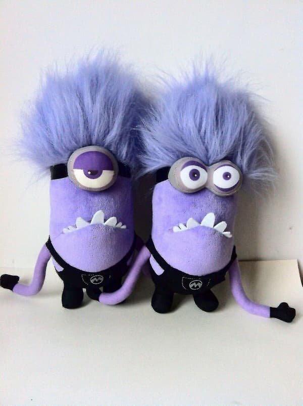 Kätyrit-kokoelma Itse ilkimys violetti pehmolelu 2pcs