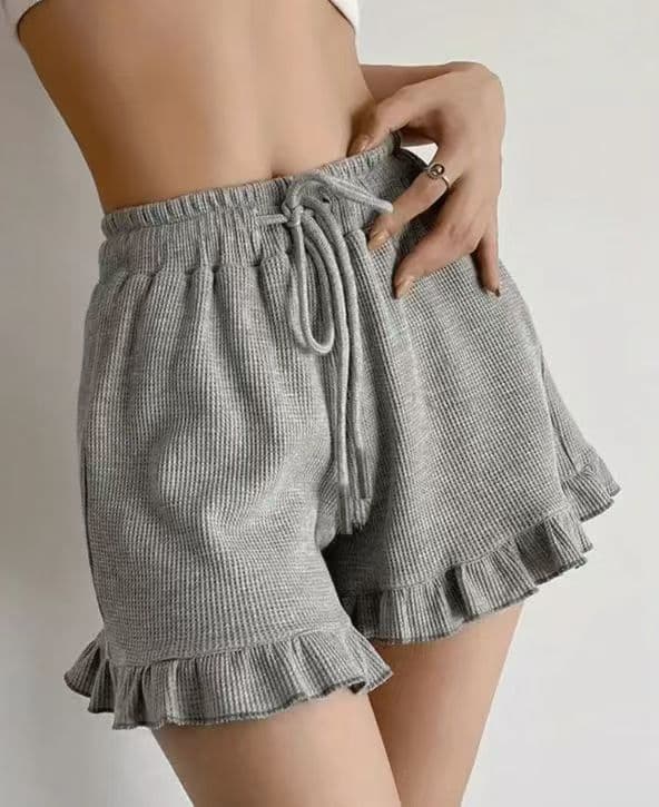 Blondekantede vaffelshorts, sommer elastisk linning med snøre og flæsekant white M
