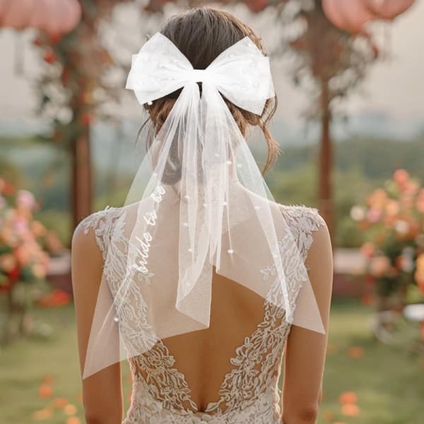 Broderet slør \"Bride to Be\", brudebruser og brudebruser tilbehør, sløjfe slør som gave til kvinders forlovelse og bryllup White B