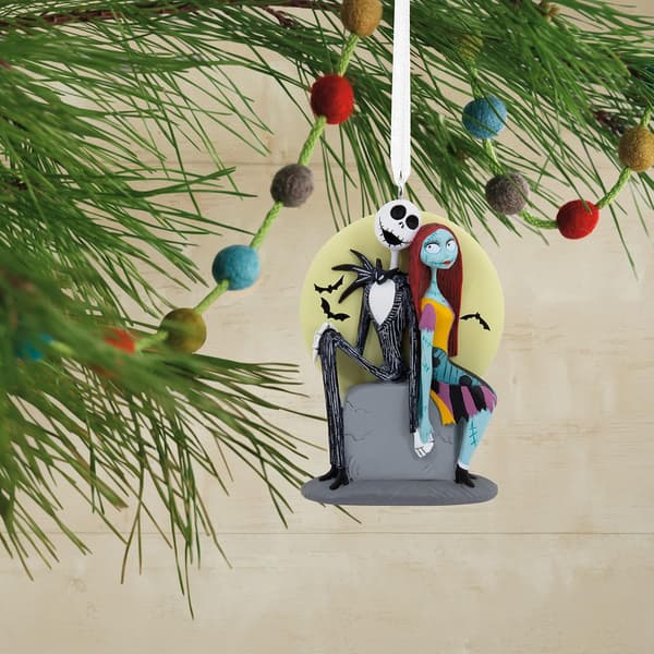 Tim Burtons The Nightmare Before Christmas Jack och Sally på Gravvård Julgranspynt