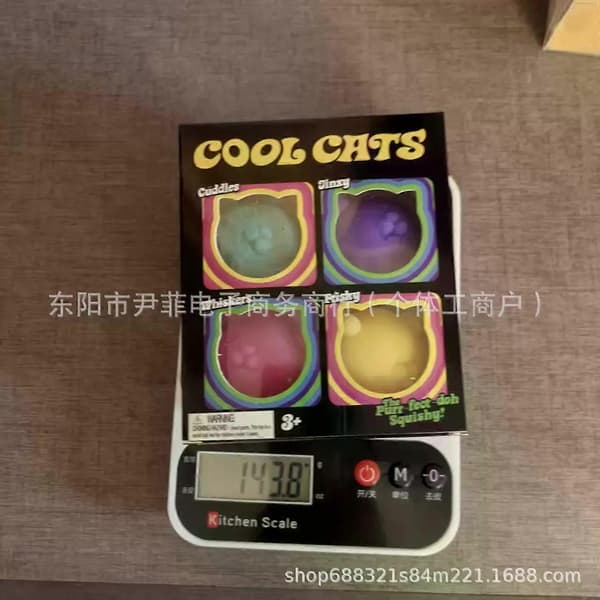 Cool Cats Squishy Stressbolde 4-pak, Langsomt Stigende Sensorisk Legetøj, Angstlindrende Klemmelegetøj til Børn og Voksne, Sødt Katte-design til...