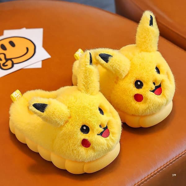 Pikachu Fleeceforede Termiske Hjemmesko til Børn, Skridsikre til Hjemmebrug, Perfekte til Efterår og Vinter - Størrelse Size 32-33