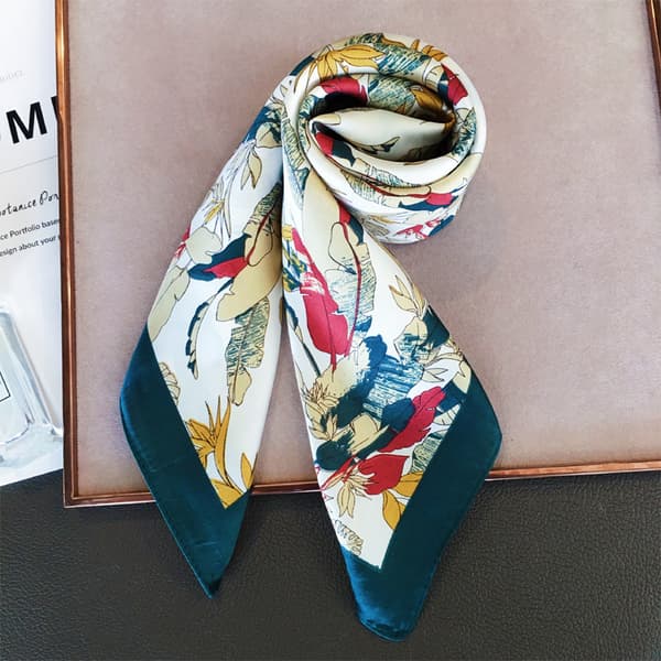 Silkeshalsduk Bandana Mode Satin Hårhalsduk Fyrkantig Halsduk Kvinnor Gi