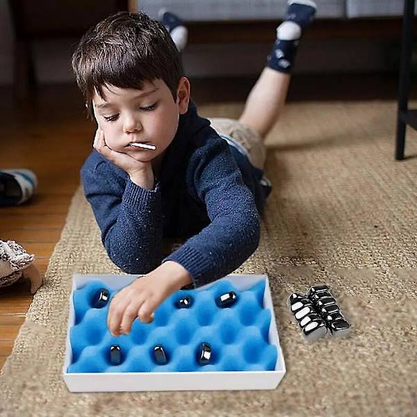 Kannettava shakkilaudan magneettipeli set Set magneettilaudalla Pöytälevyn koulutusstrategiapeli lapsille ja