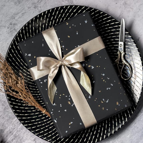 Presentpapper Rulle - Svart Guld Design, 43 cm X 10 m