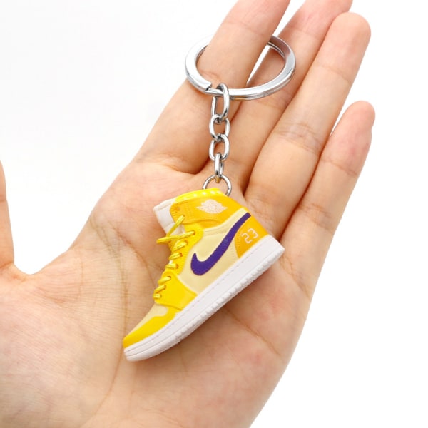 Skor Modell Nyckelring Väska hängsmycke 3d Tredimensionella mini basketskor - Ojames