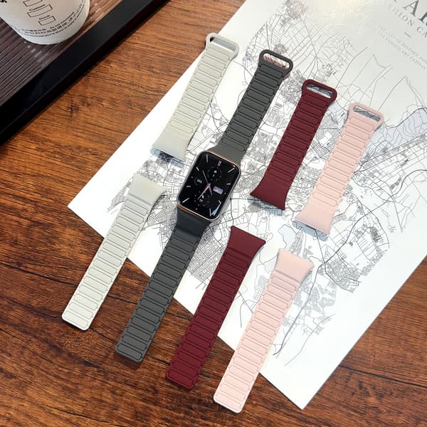 Armbånd til Xiaomi Smart Band 8 Pro/9 Pro, silikone magnetisk urrem (Sort)