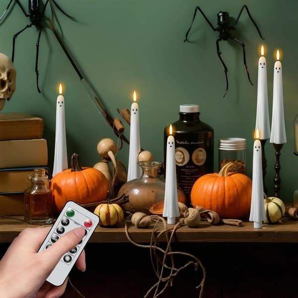 Flammeløs konisk stearinlys med flimrende batteridrift, fjernkontroll og timer (2-pakning) 2 Pack